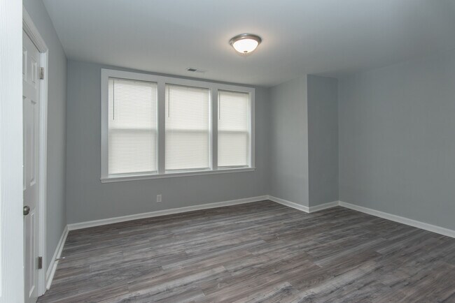 Building Photo - 1757 Brill St