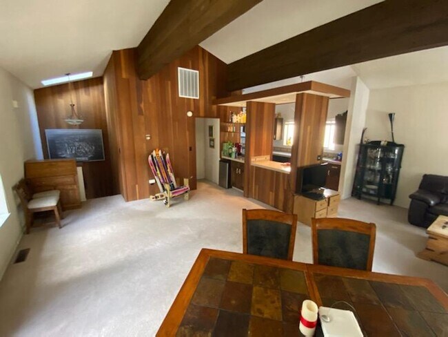 Building Photo - Incline Village, Lake Tahoe, Nevada walk t...