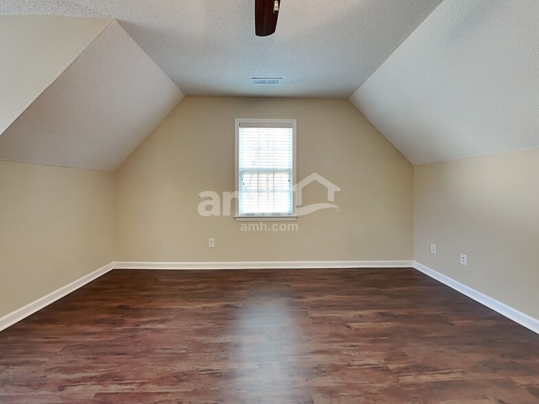 Building Photo - 85 Dove Pointe Ln