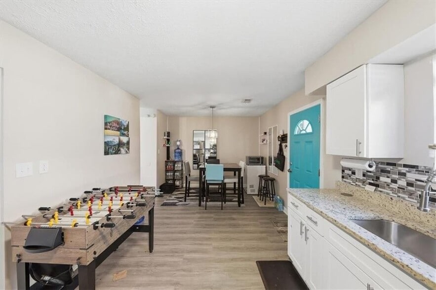 Building Photo - 3682 Stephanie Ct