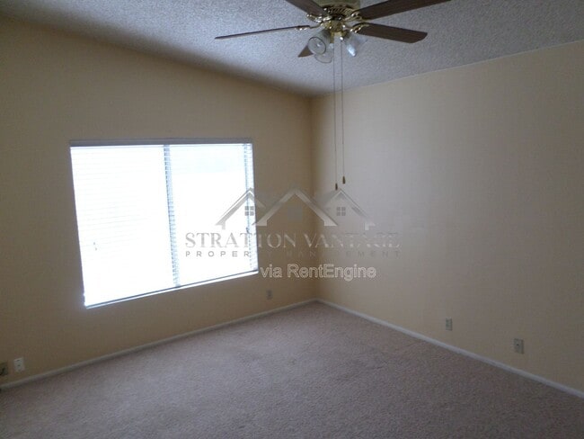 Building Photo - 4933 W Evans Dr