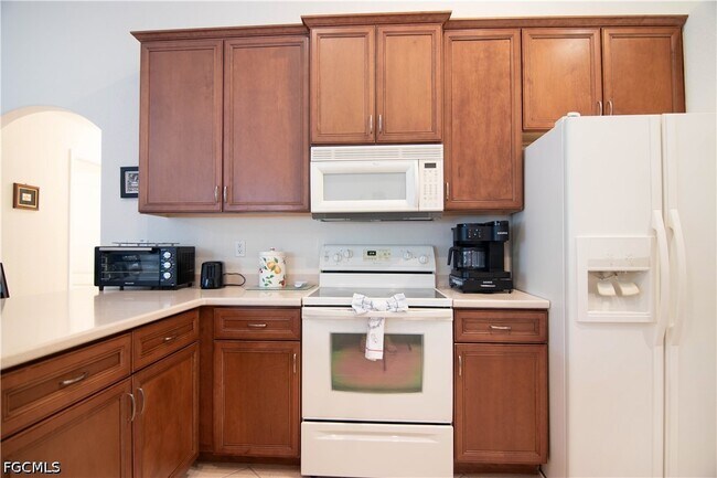 Building Photo - 5023 Agualinda Blvd