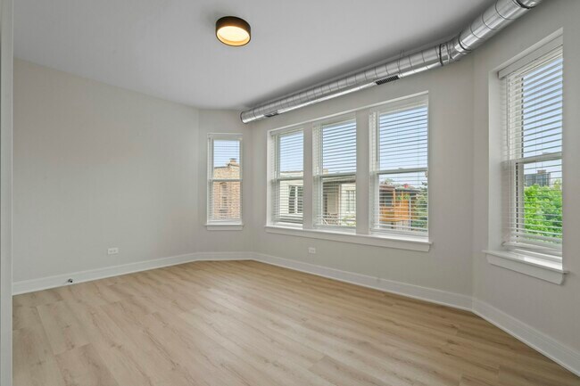 Building Photo - 432 S Maple Ave