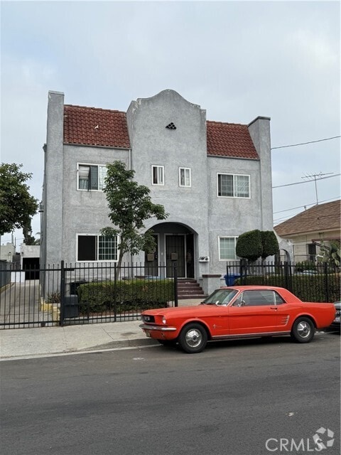 Building Photo - 1231 S Mariposa Ave