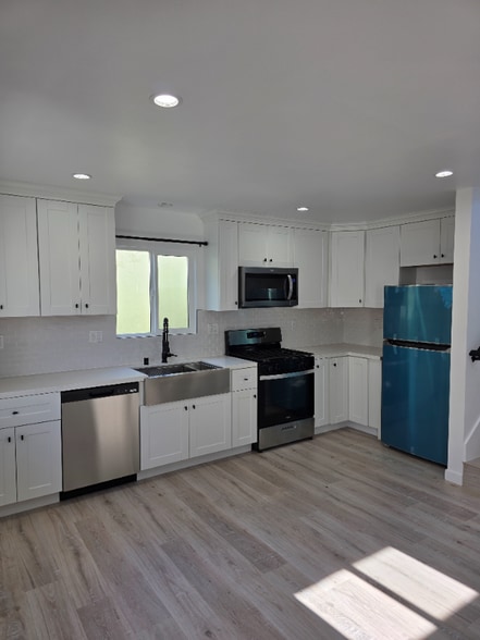 Building Photo - 2895 Canal Ave