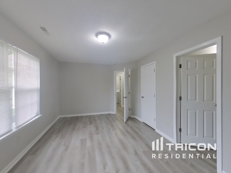 Building Photo - 17903 Captiva Way