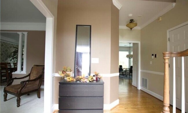 Building Photo - 2465 Devon Leigh Walk NW