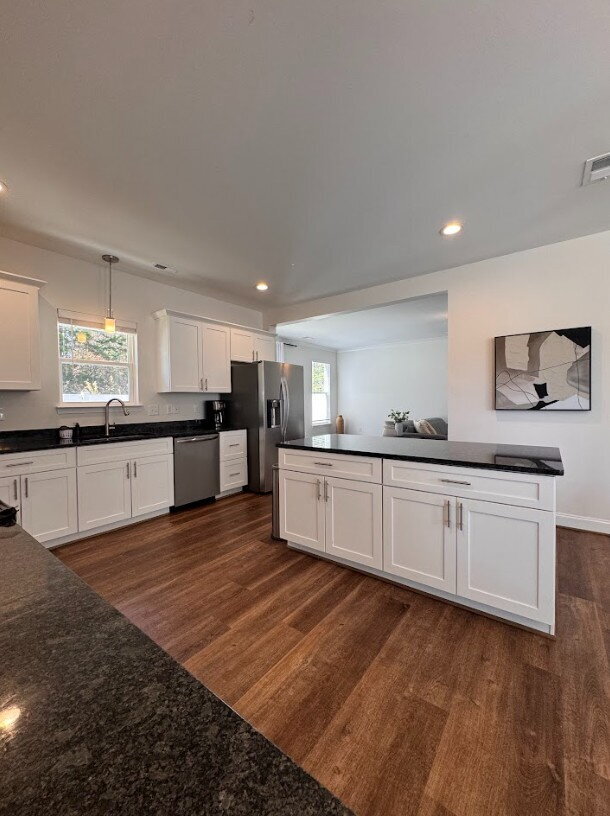 Building Photo - Ask us how to get FREE RENT!