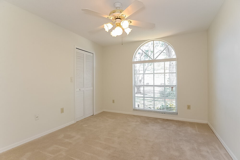 Building Photo - 2341 Tioga Dr