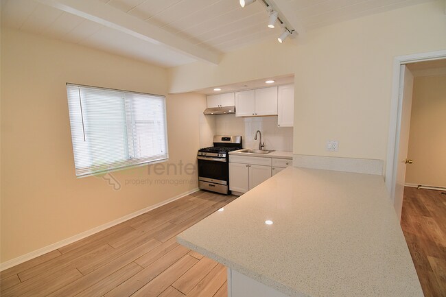 Building Photo - 624-A North Nevada St