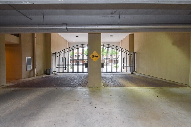 Building Photo - 2299 Lone Star Dr