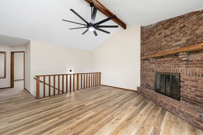 Building Photo - House for Rent in Lakewood Village Community