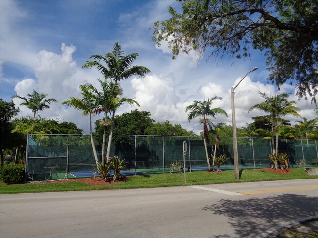 Building Photo - 901 SW 138th Ave