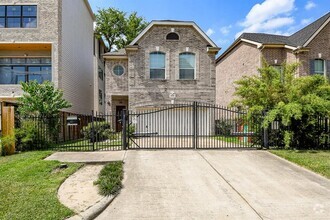 Building Photo - 7608 Janak Dr