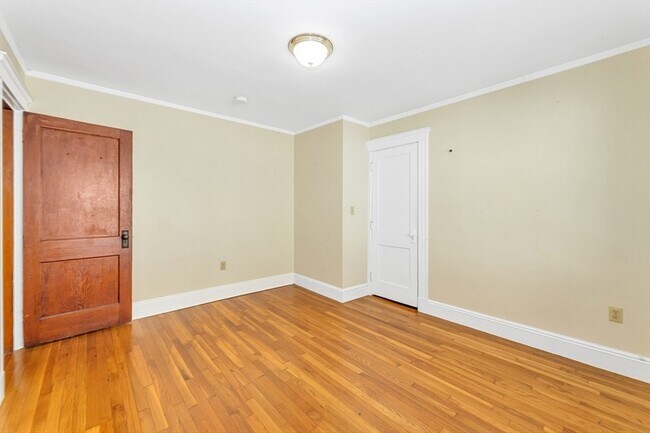 Building Photo - 278 Roslindale Ave
