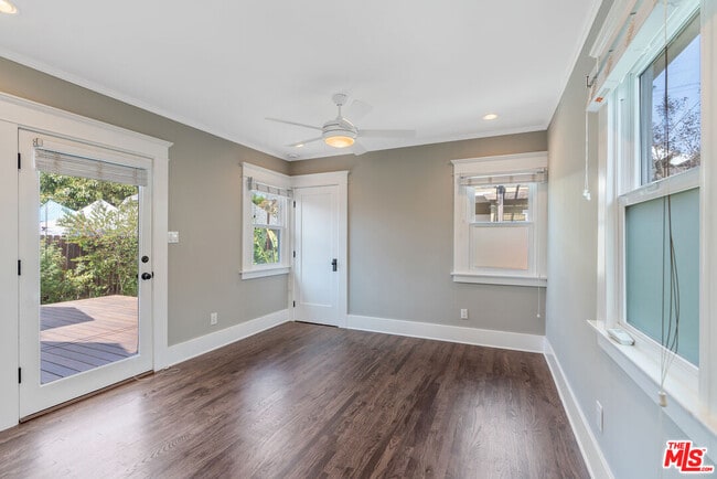 Building Photo - 4609 W 17th St