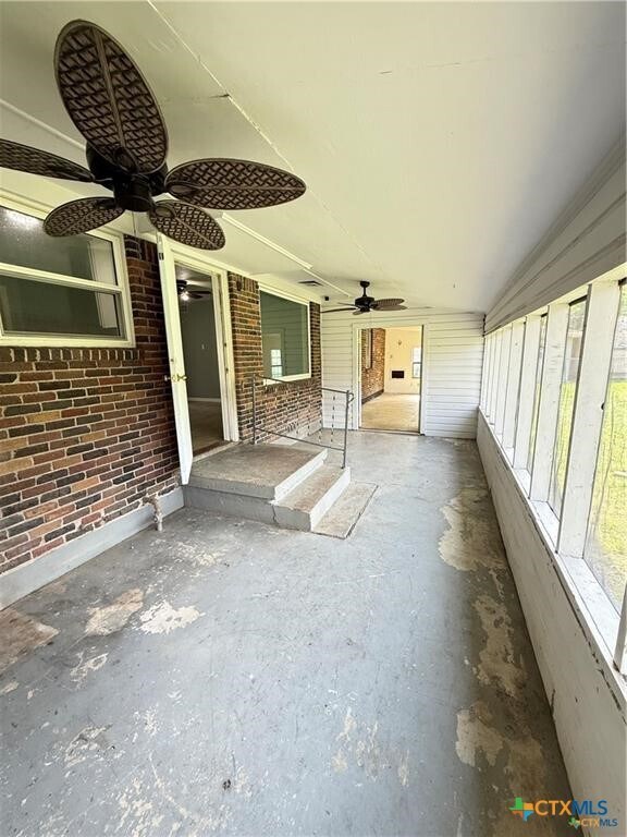 Building Photo - 2310 Terrace Dr