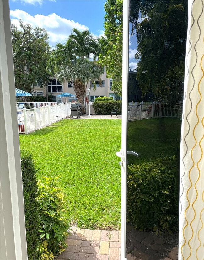 Building Photo - 1481 S Ocean Blvd