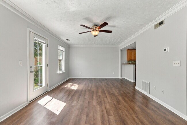 Building Photo - 125 Crosskey Rd
