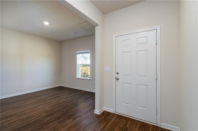 Building Photo - 816 Walnut Creek Cir