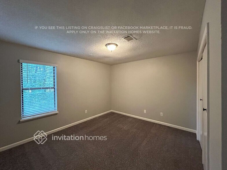Building Photo - 450 Padens Chase Ct