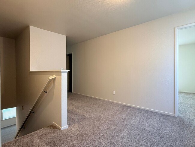 Building Photo - 1277 Sunrise Dr