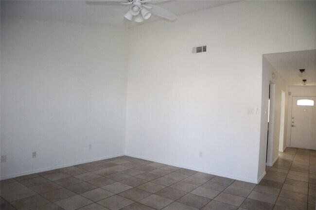 Building Photo - 2731 Eagle Pass