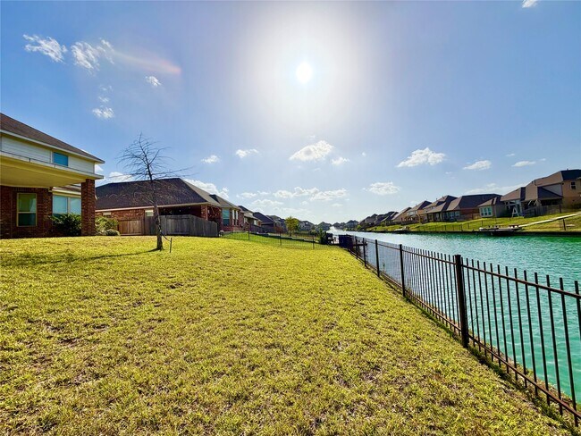 Building Photo - 24018 Cannon Anello Ct