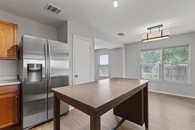 Building Photo - 3508 Sandy Brook Dr