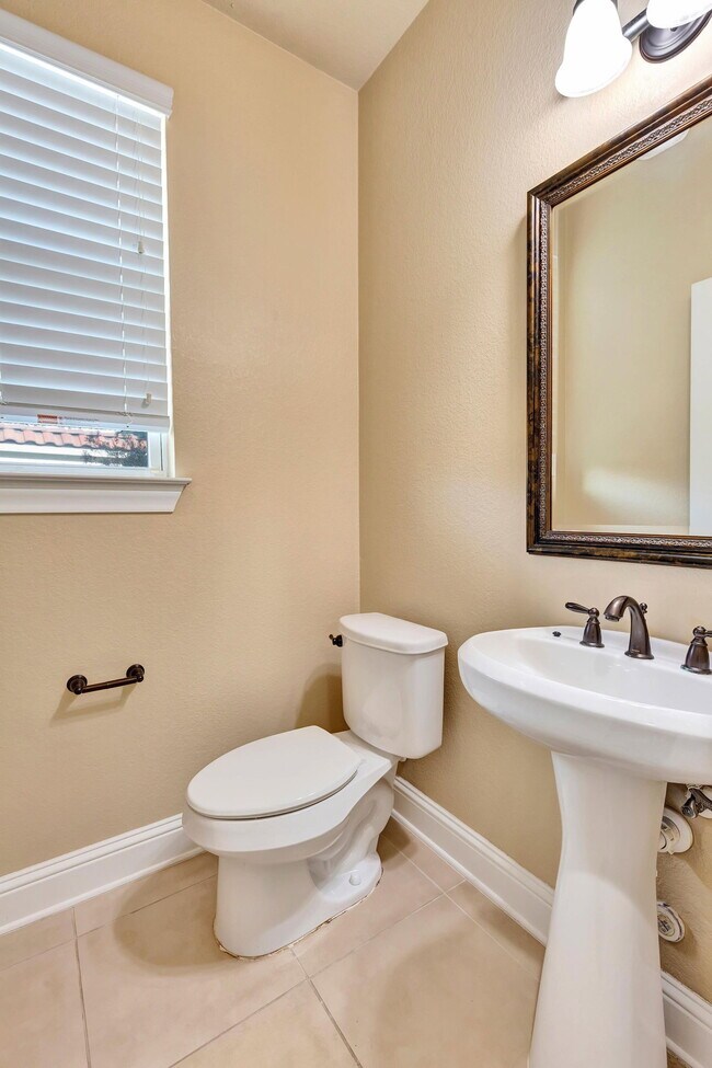 Building Photo - 12024 Versante Cir