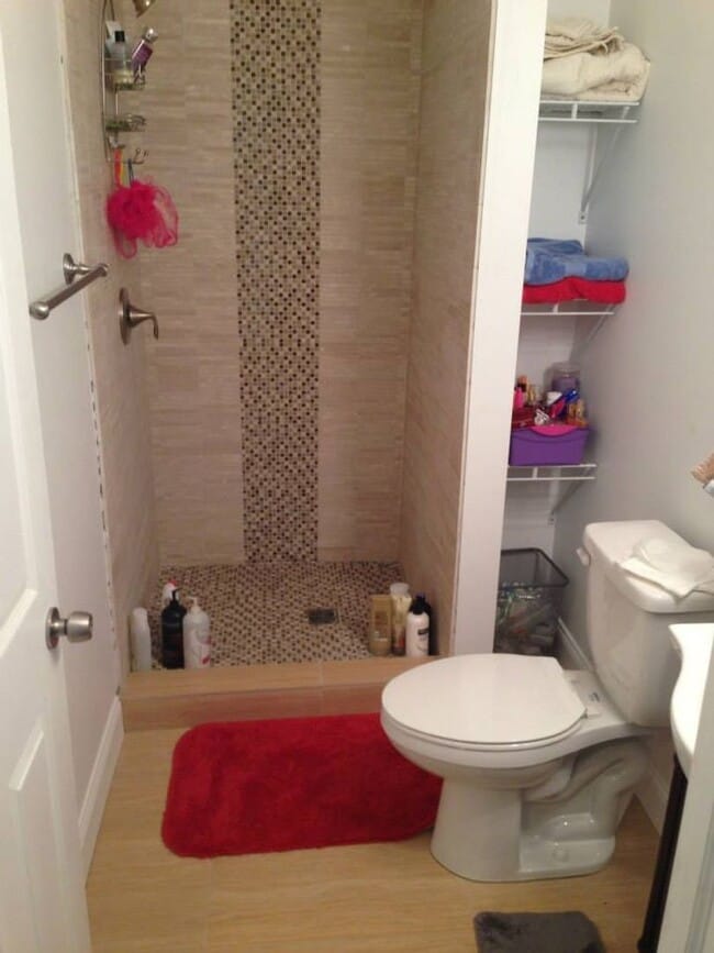 Building Photo - Luxury Rental - South Side