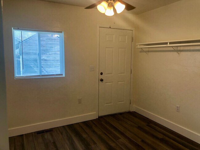 Building Photo - 4th St. Fourplex