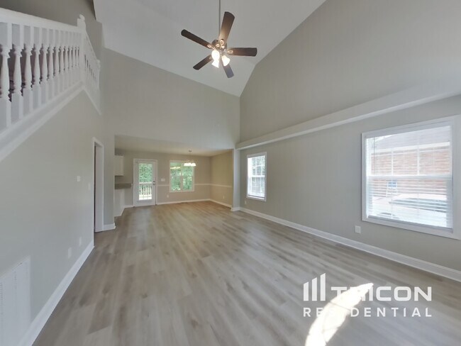 Building Photo - 1226 Bolton Dr