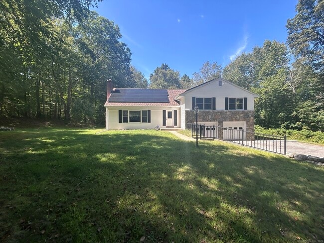 Building Photo - 57 Hill Top Trail