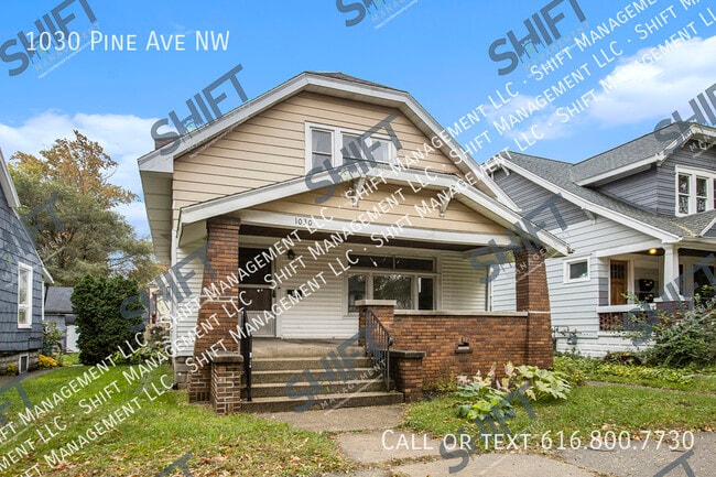 Primary Photo - 1030 Pine Ave NW
