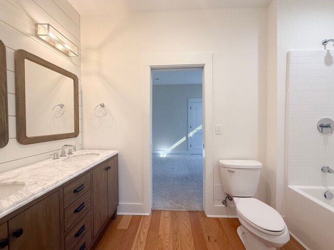 Building Photo - 3-Bedroom Home with Flex Room, Pool Access, and Stainless Steel Appliances Near Downtown Cookeville