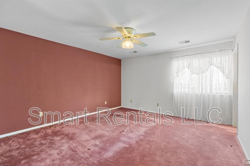 Building Photo - 1816 Misty Moss Dr