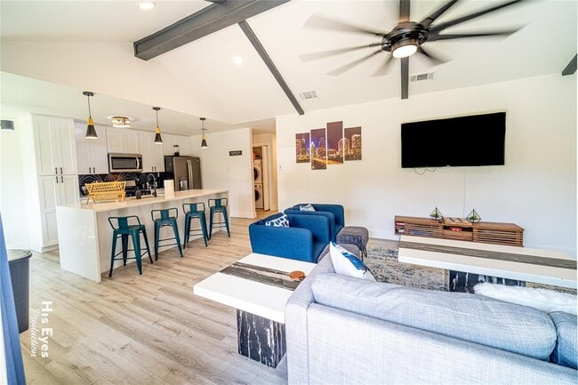 Building Photo - 7500 Rio Pass