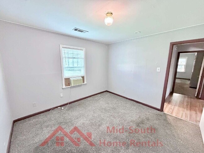 Building Photo - 1596 Pennsylvania St