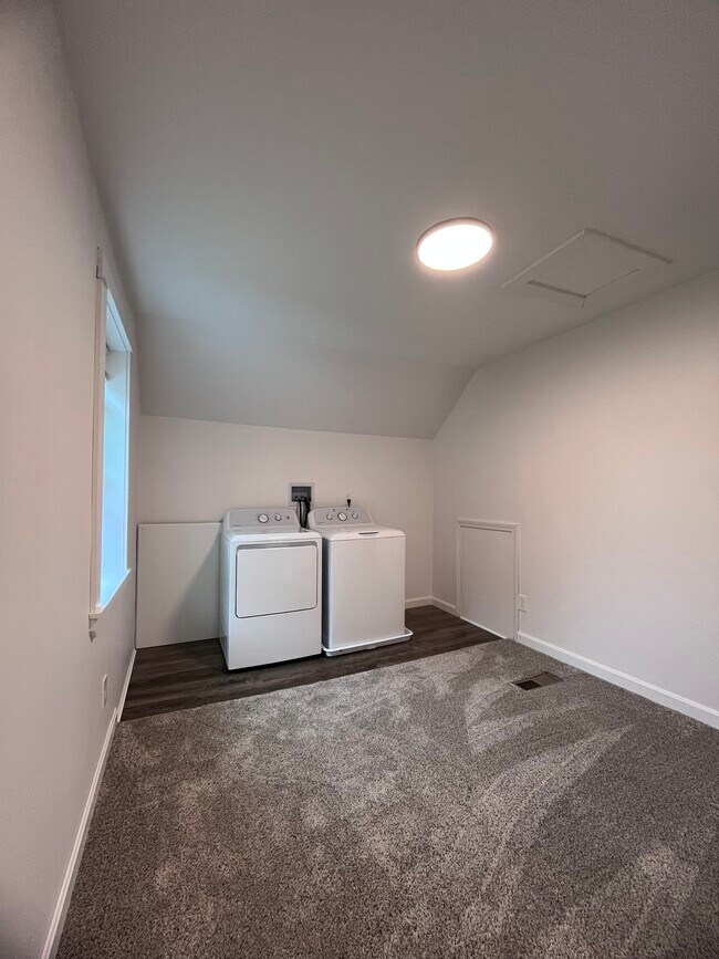 Building Photo - 792 Mudgett Rd