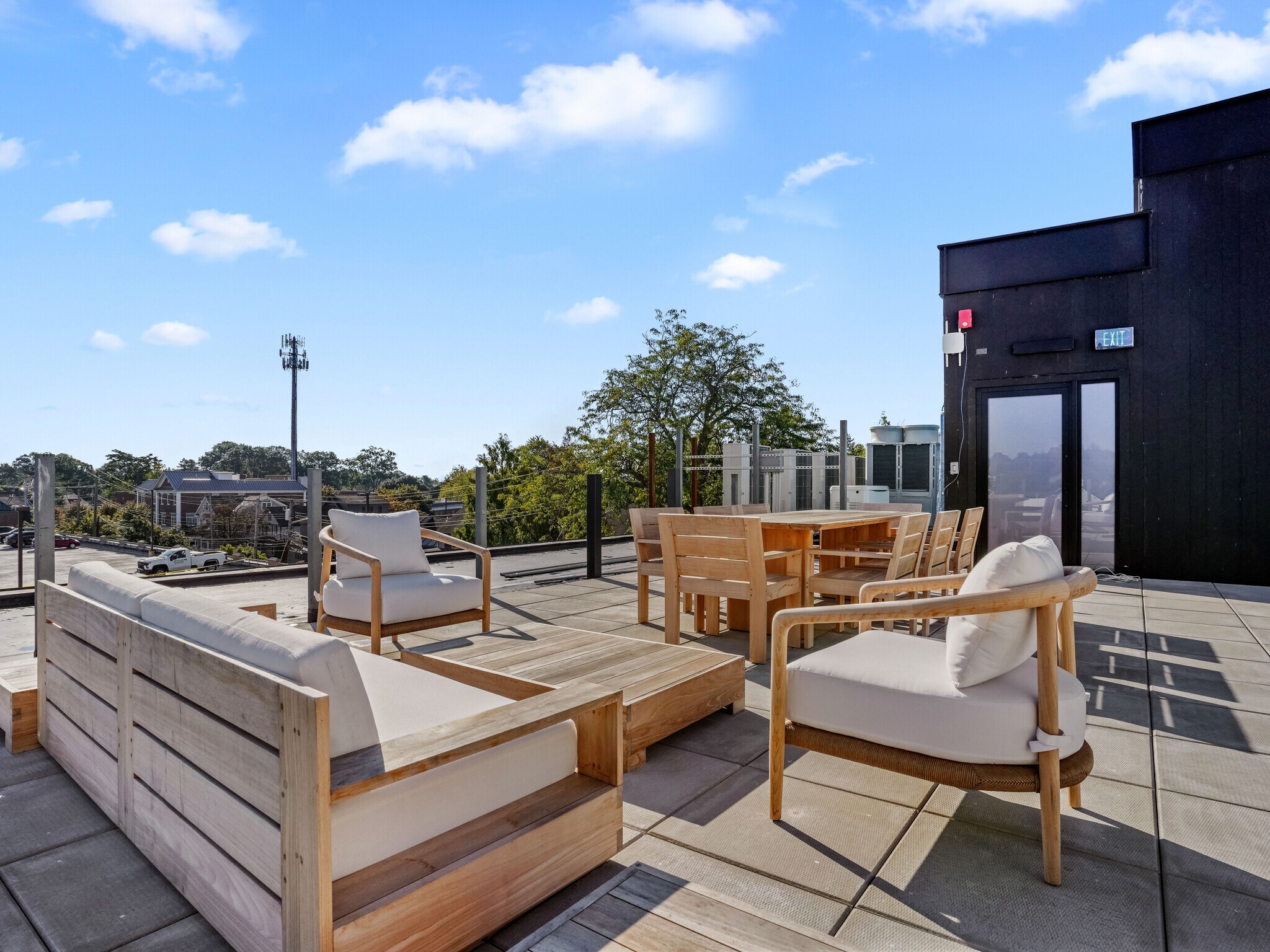 Private rooftop - 116 Sherman St