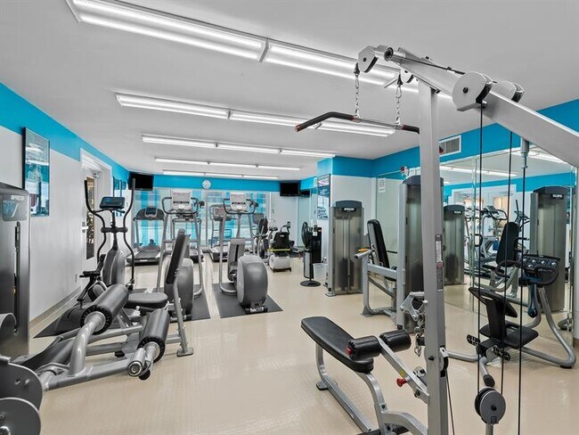 Building Photo - 4100 Galt Ocean Dr