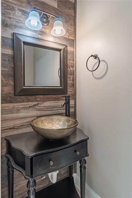 Building Photo - 3147 Crestmont Way NW