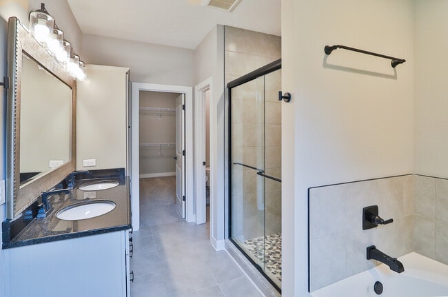 Building Photo - 1222 Warrior Ln