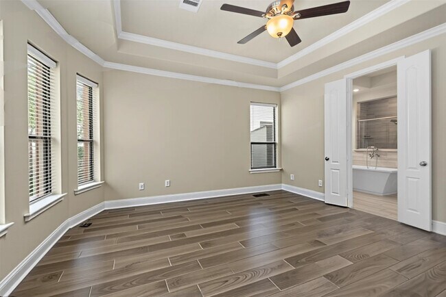 Building Photo - 13918 Oakdale Gln Trce