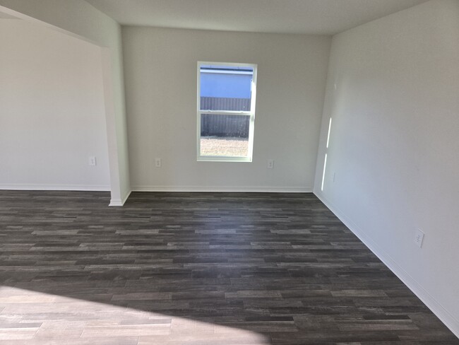 Building Photo - 9016 S Indio Cir