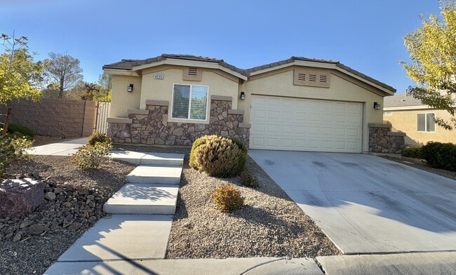 Building Photo - 4595 Grindle Point St