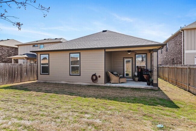 Building Photo - 2471 Sunrise Rd