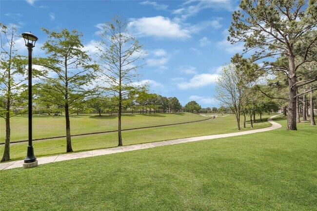 Building Photo - 8307 Summer Reef Dr