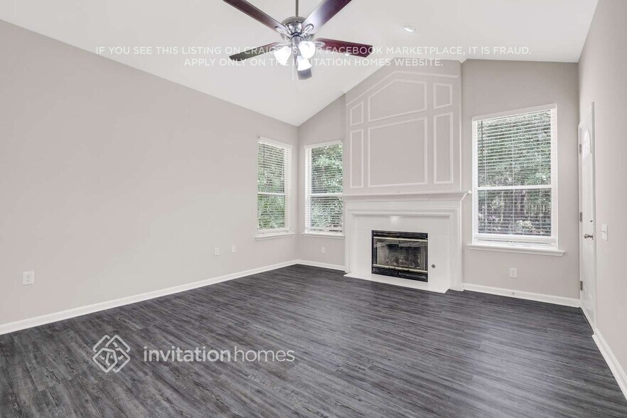 Building Photo - 8502 Glenbury Ct N